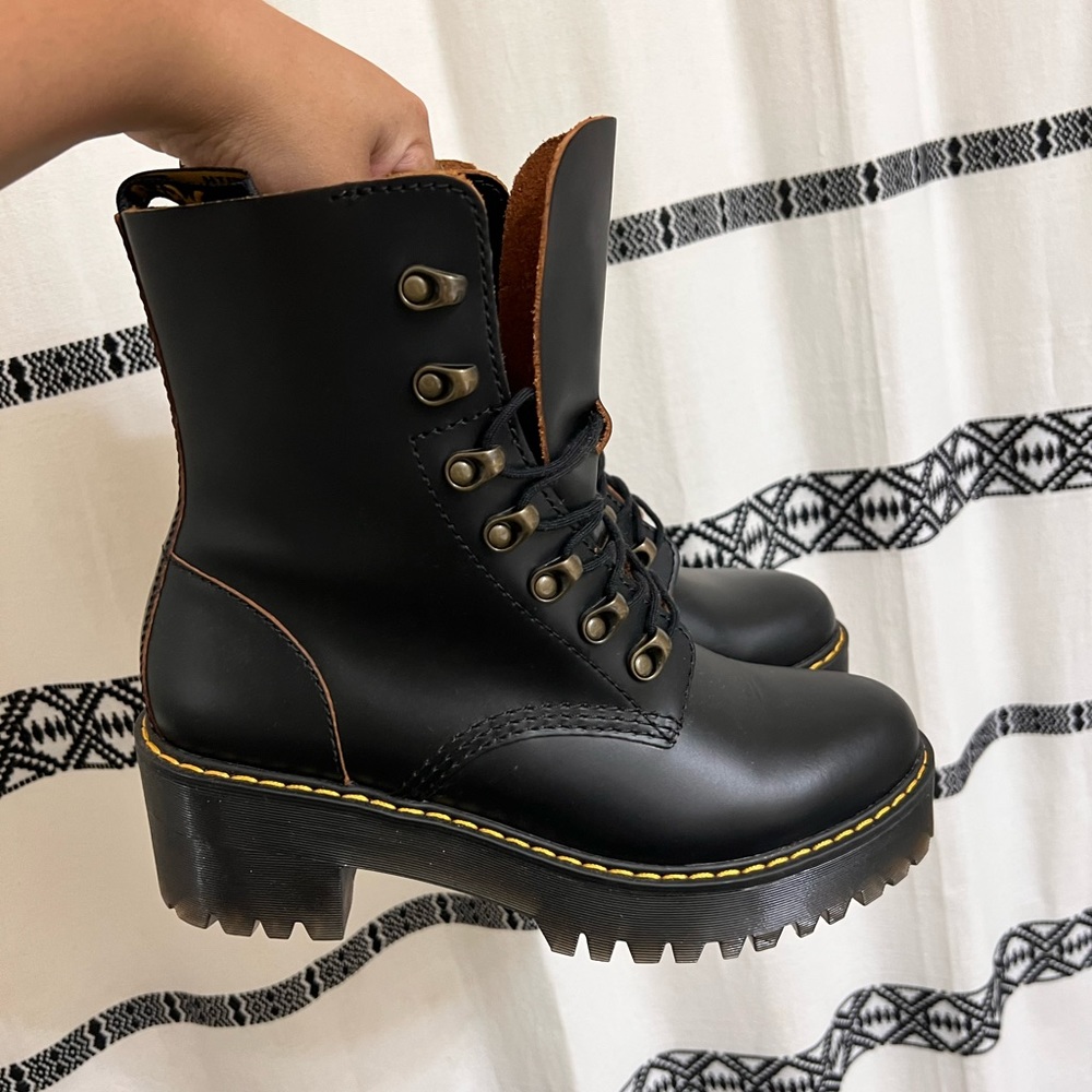 LEONA WOMEN'S VINTAGE SMOOTH LEATHER HEELED BOOTS